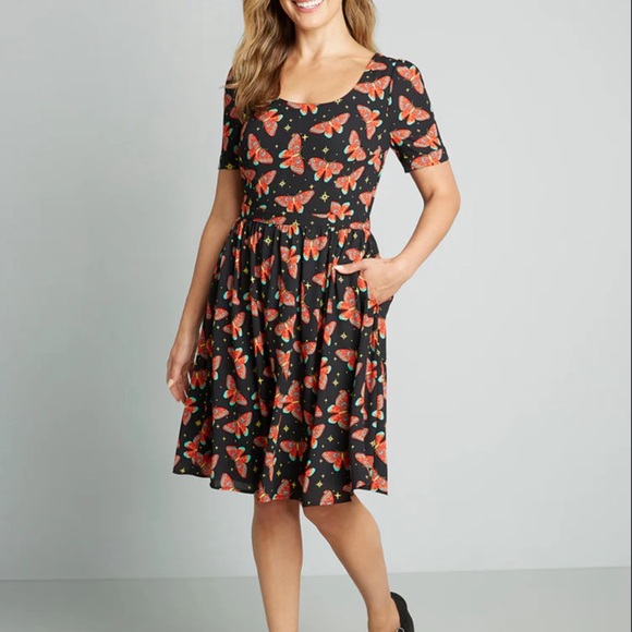 ModCloth black with beautiful butterflies , silk lined back zip - Picture 4 of 5